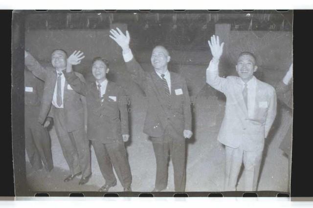 登錄號:KH2002.018.0060藏品圖，第32張