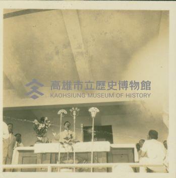 第五屆全省運動大會特撮高雄市體育場內含照片48張藏品圖，第32張