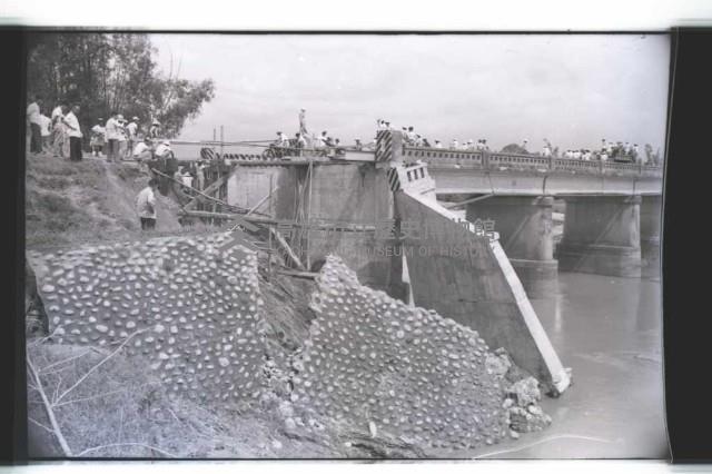 登錄號:KH2002.010.0058藏品圖，第30張