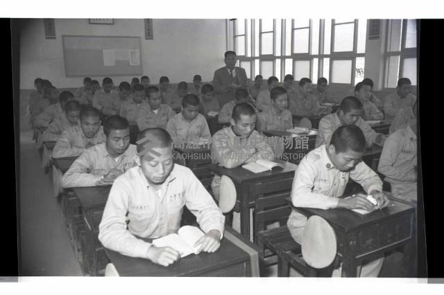 登錄號:KH2002.007.0304藏品圖，第15張