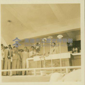 第五屆全省運動大會特撮高雄市體育場內含照片48張藏品圖，第34張