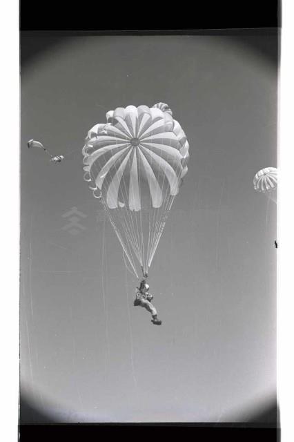 登錄號:KH2002.012.0530藏品圖，第8張