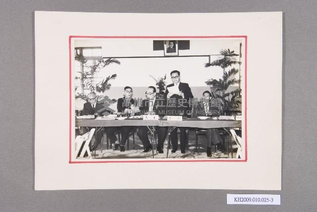 三民區公所蘇文璽區長向高雄市長楊金虎簡報照片藏品圖，第3張