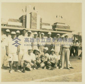 第五屆全省運動大會特撮高雄市體育場內含照片48張藏品圖，第17張