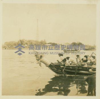 第五屆全省運動大會特撮高雄市體育場內含照片48張藏品圖，第7張