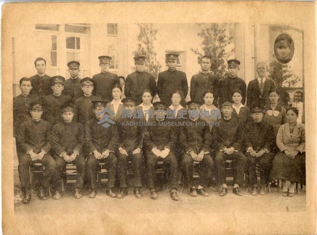 高雄第一公學校卒業記念寫真帖藏品圖，第7張