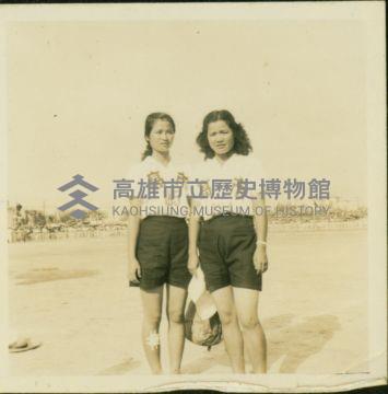 第五屆全省運動大會特撮高雄市體育場內含照片48張藏品圖，第37張