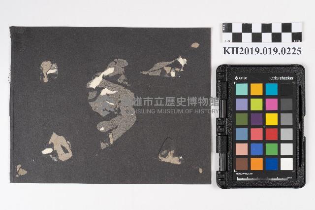 周蘭與其家人於家中中庭合影藏品圖，第2張