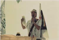 1994年五一國際勞動節高雄大遊行系列負片之第一捲及其相片藏品圖，第1張