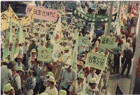 1994年五一國際勞動節高雄大遊行系列負片之第五捲及其相片藏品圖，第1張
