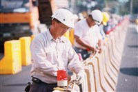莊其昌參展作品「道路英雄」藏品圖，第1張