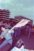 勞動影像暨說故事徵集比賽《搖旗》鄭培業攝藏品圖，第1張