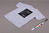 美麗華工會罷工募款出版「愛T-shirt」藏品圖，第4張