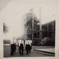 台肥公司《行政院國營機關攷察團蒞廠攷察》照片2藏品圖，第2張