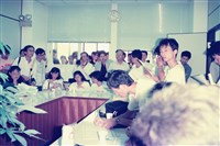 1992年10月勤翔紡織惡性關廠員工圍廠抗議數位相片藏品圖，第1張