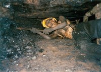 瑞三煤礦礦工勞動景象攝影組1藏品圖，第6張