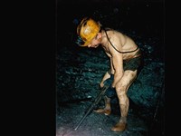 瑞三煤礦礦工勞動景象攝影組1藏品圖，第15張