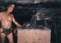 瑞三煤礦礦工勞動景象攝影組1藏品圖，第16張