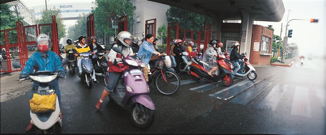 何經泰參展作品「下雨下班中」(數位檔)的圖片
