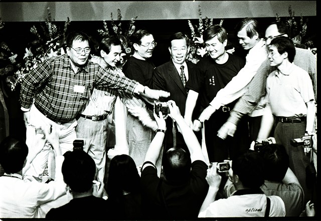 羅興階參展作品「工會民主」(數位檔)的圖片
