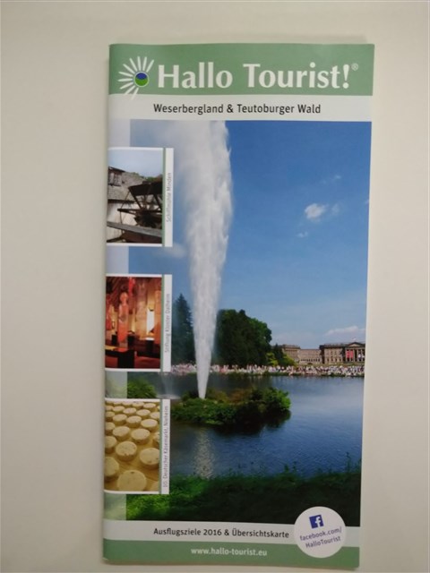 「Hallo Tourist!: Weserbergland & Teutoburger Wald」旅遊手冊的圖片