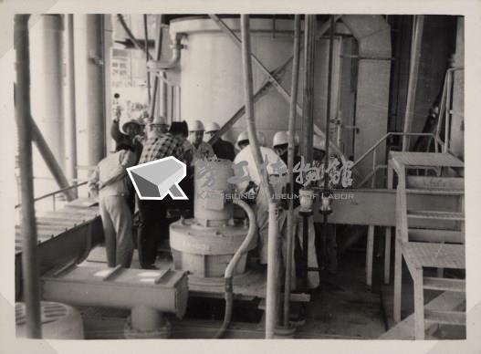 台肥公司《磷酸工場機械設備暨600噸磷酸貯槽安裝工程》照片5藏品圖，第8張