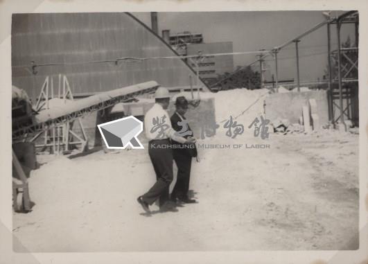 台肥公司《五十五年二月陳總經理視察》照片5藏品圖，第8張