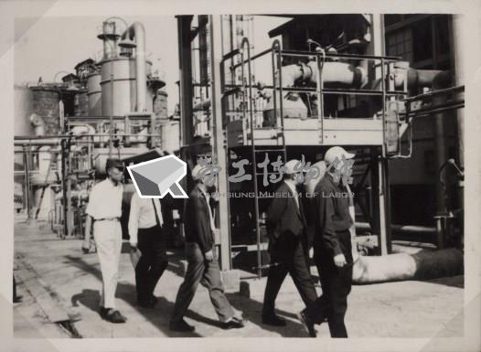 台肥公司《臺肥總經理蒞廠參觀之一》照片藏品圖，第9張