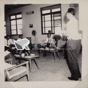 台肥公司《行政院國營機關攷察團蒞廠攷察》照片1藏品圖，第9張