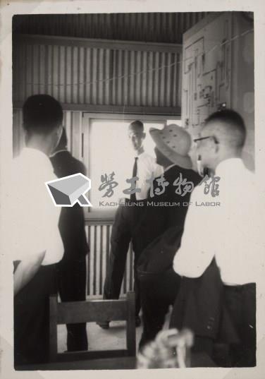 台肥公司《五十五年二月陳總經理視察》照片3藏品圖，第3張