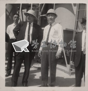 台肥公司《臺肥總經理蒞廠參觀之四》照片3藏品圖，第3張
