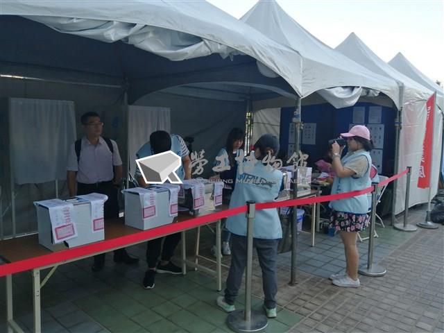 2019年長榮空服員罷工高雄投票所相關照片藏品圖，第13張