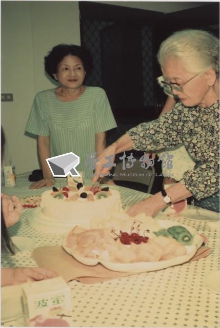 1991年10月8~10日反閱兵廢惡法非暴力抗爭運動系列負片之第一捲及其相片藏品圖，第1張