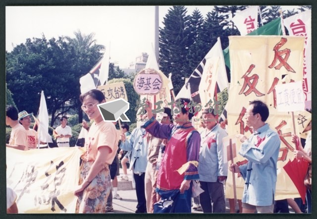 1992年10月4日「一台一中行動聯盟」舉辦「1004大遊行」相片數位檔藏品圖，第1張