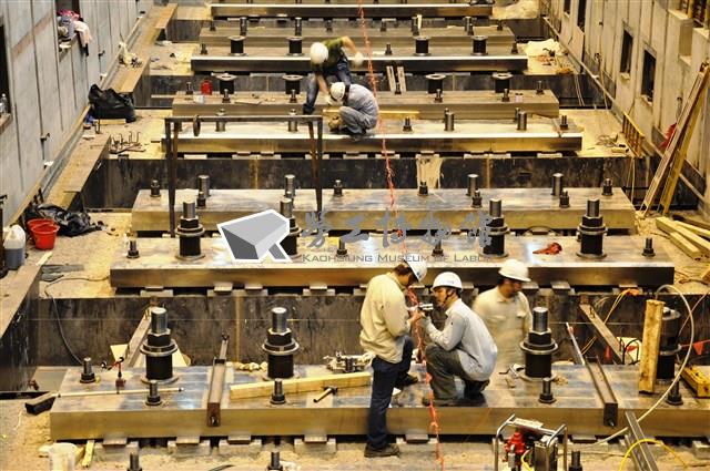 勞動影像暨說故事徵集比賽《裝機》鄭培業攝藏品圖，第1張