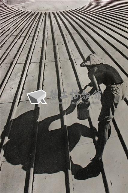 勞動影像暨說故事徵集比賽作品〈油漆〉吳玉麟攝藏品圖，第1張