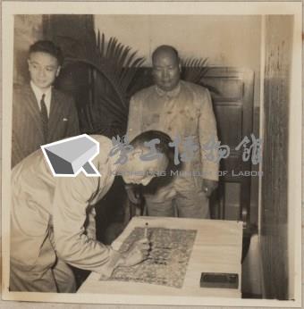 電信工會接待港九勞工祝壽考察團相片藏品圖，第2張