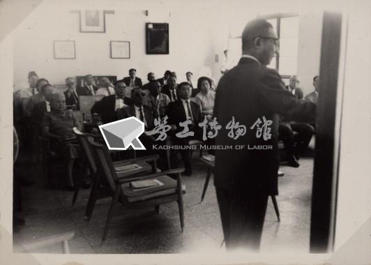 台肥公司《五十五年三月監察委員視察本廠》照片1藏品圖，第6張