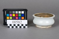 白釉香爐藏品圖，第2張