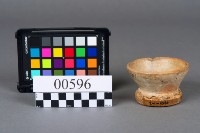 白瓷鋸口杯藏品圖，第1張