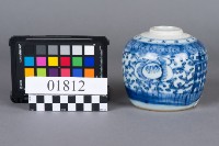 青花雙喜瓷罐藏品圖，第3張