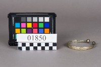 銀手環藏品圖，第2張