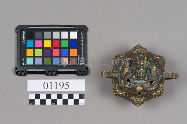 銅盒(附蓋)藏品圖，第5張