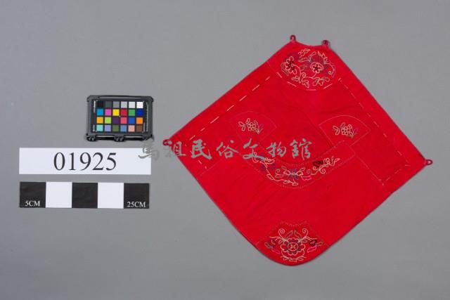 肚兜藏品圖，第1張