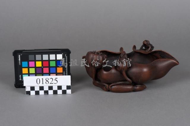 荷葉筆洗藏品圖，第1張