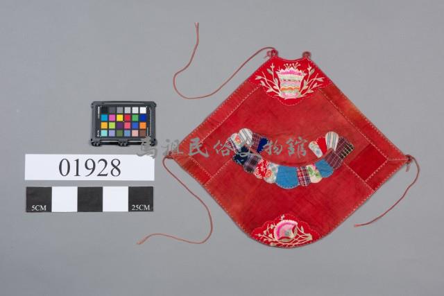 肚兜藏品圖，第1張