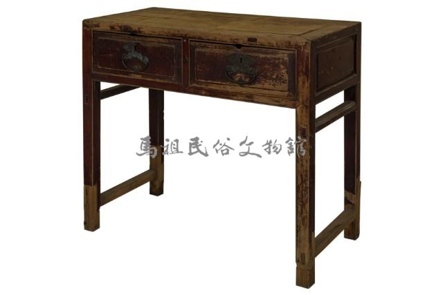 書桌藏品圖，第2張