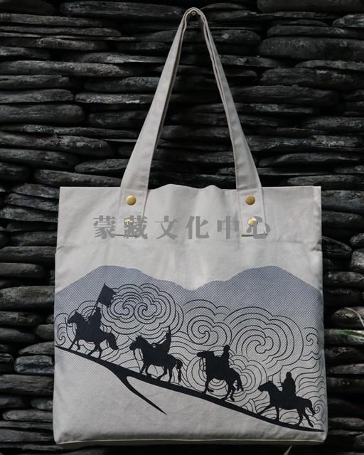 騎馬圖飾收納包(白色)藏品圖，第1張