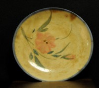 彩繪花卉盤藏品圖，第1張
