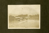 《王助相簿》王助駕駛飛機起飛時藏品圖，第1張